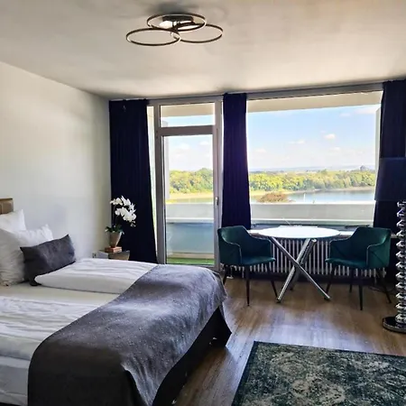 Rheinblick Lägenhetshotell 3*