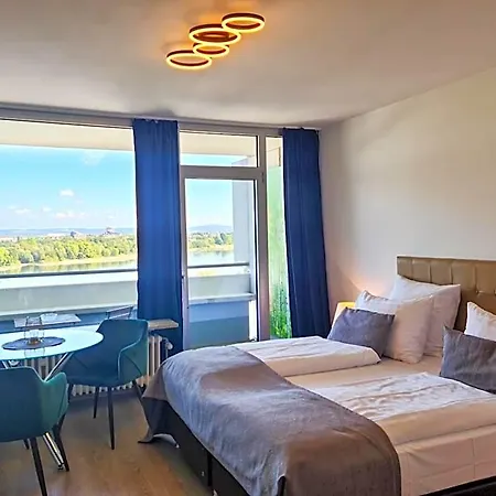 Rheinblick Aparthotel Colonia